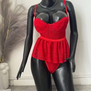 BPLH064 Set de encaje, con copa, tipo body con falda